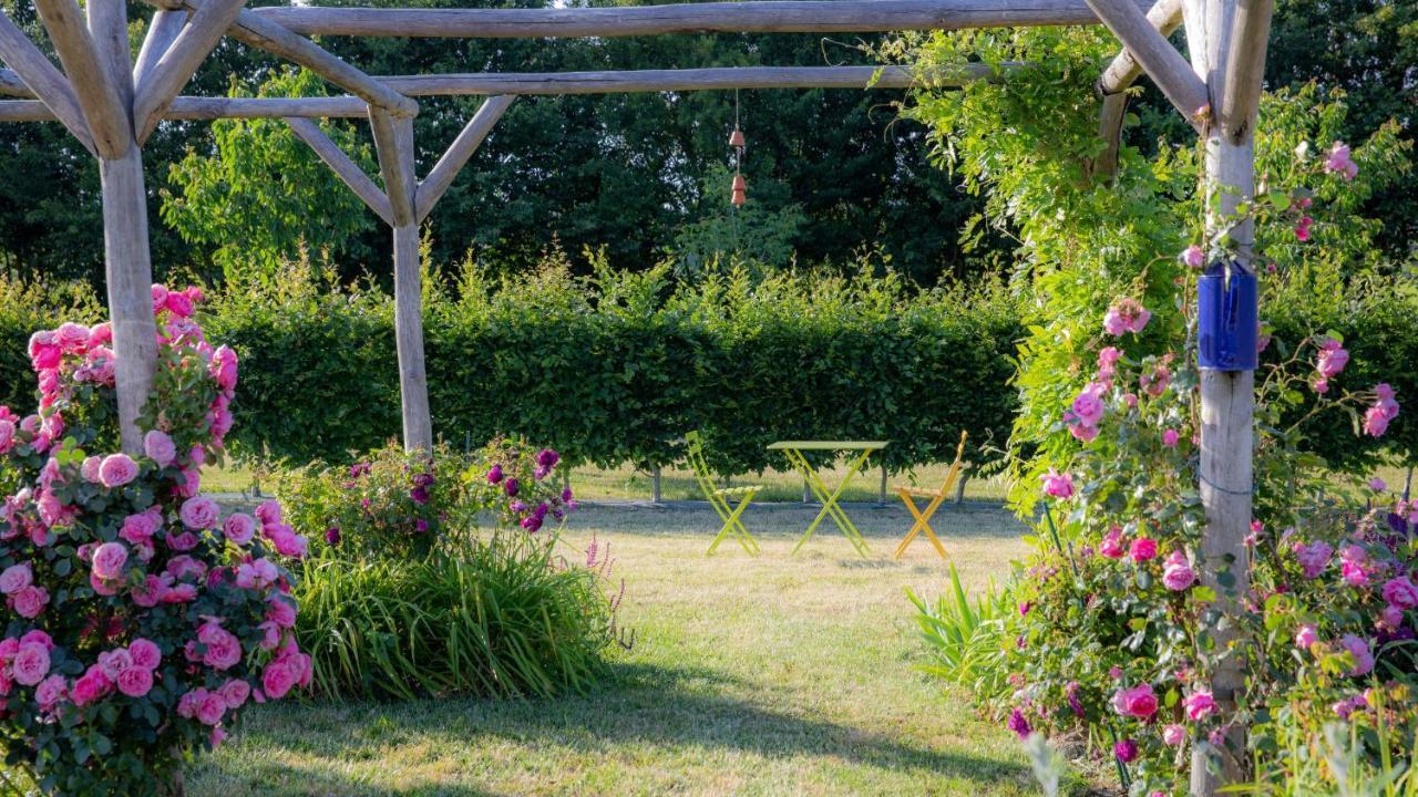Au Manoir Des Loges Bed and Breakfast Quettreville-sur-Sienne Eksteriør billede